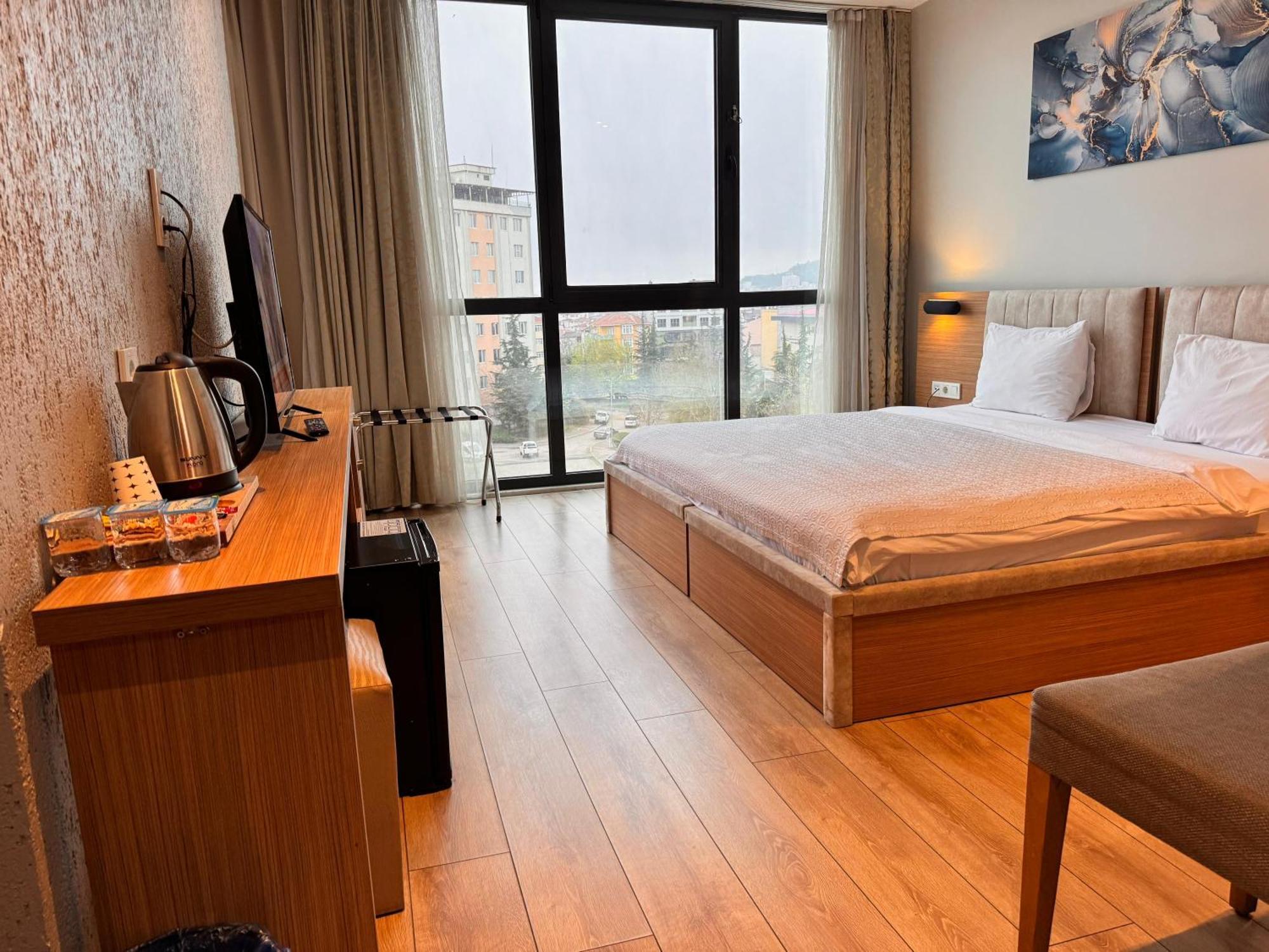 Innport Hotel Gebze Bagian luar foto