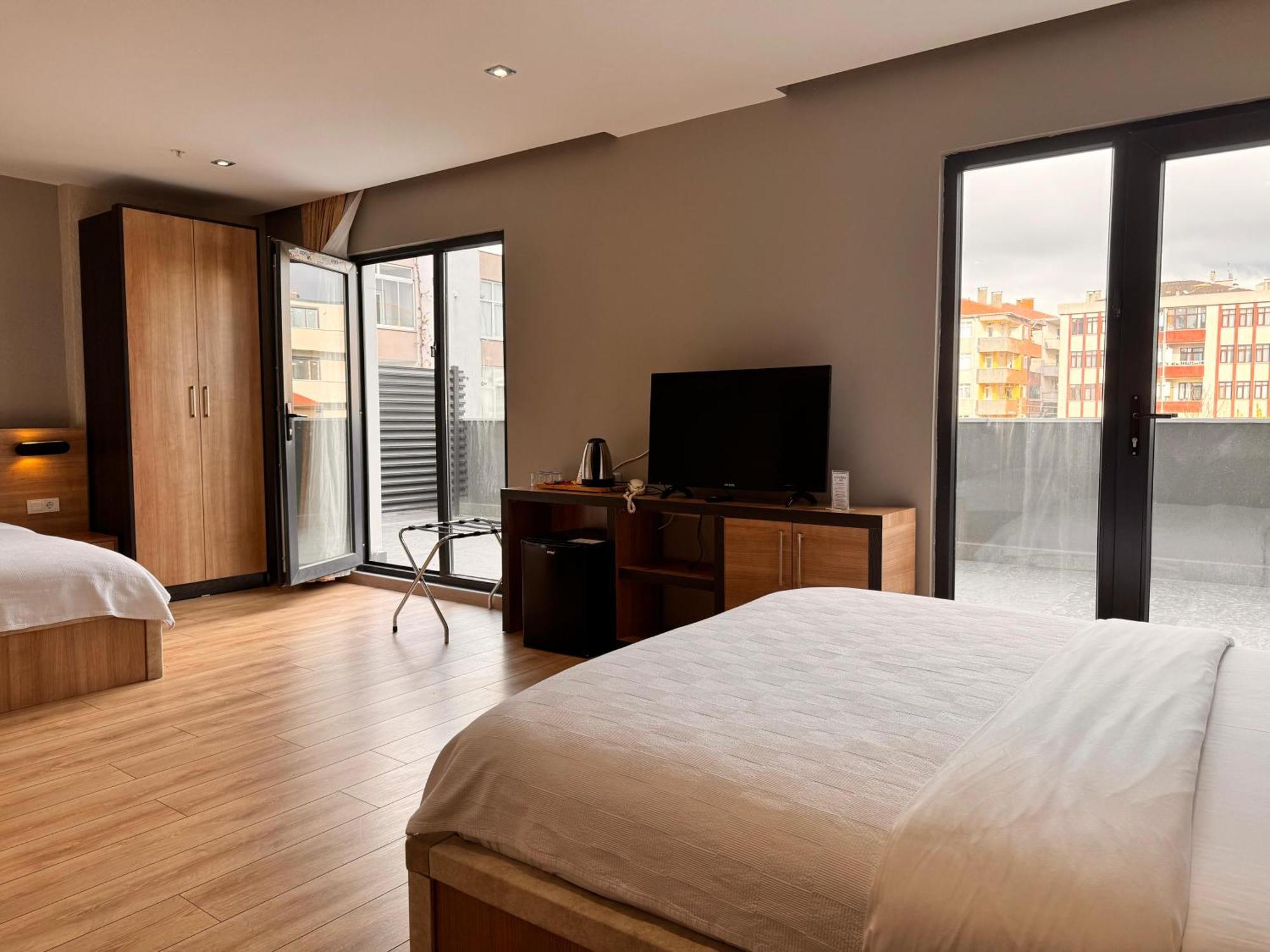 Innport Hotel Gebze Bagian luar foto