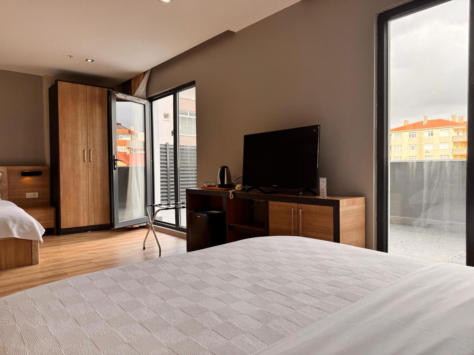 Innport Hotel Gebze Bagian luar foto