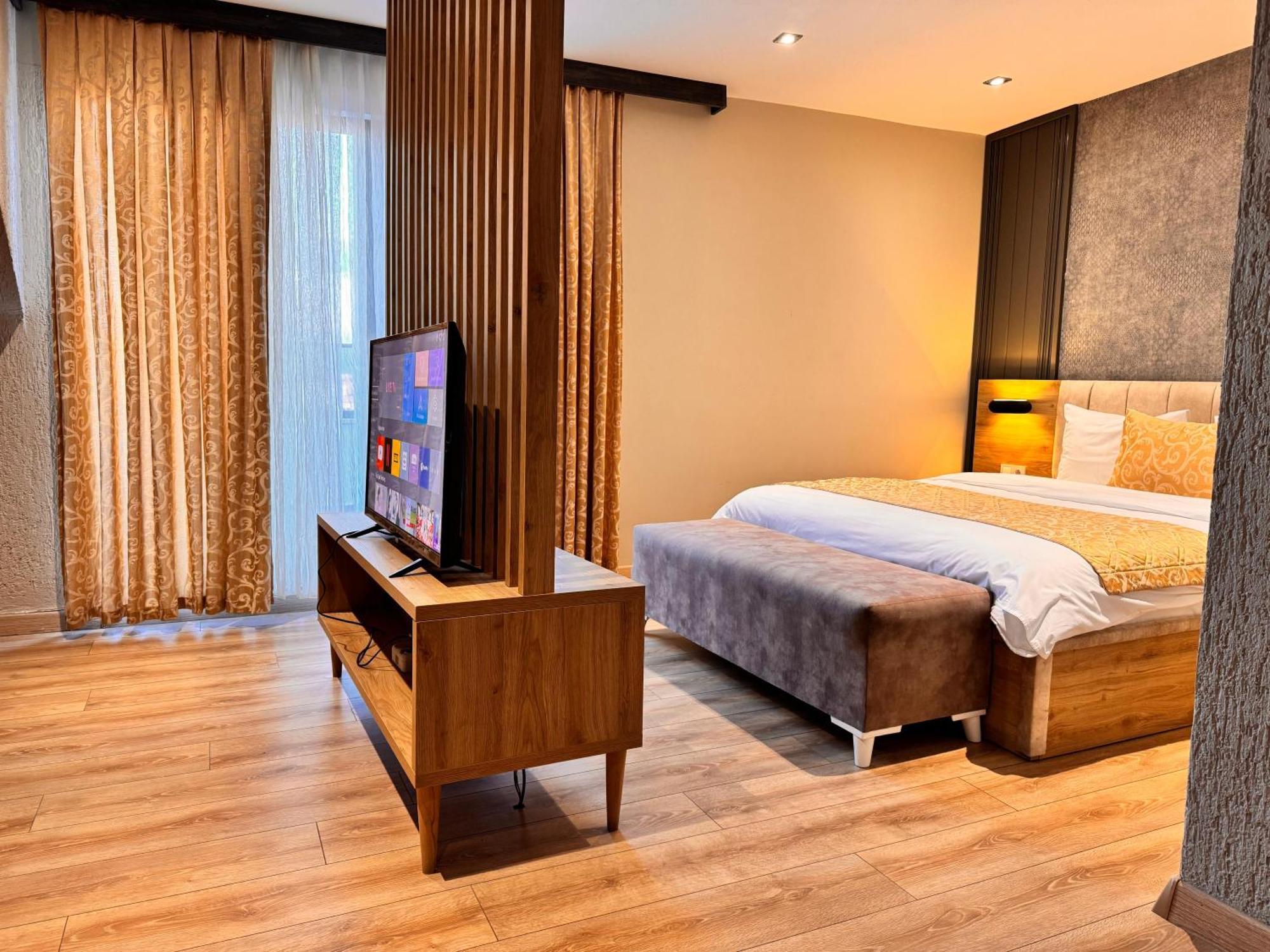 Innport Hotel Gebze Bagian luar foto